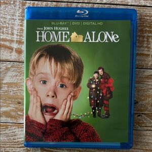 🎄HOME ALONE Blu-ray & DVD & Digital HD ~Like New, 2 Disc & Code Macaulay Culkin